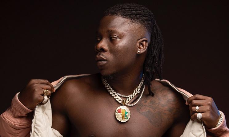Entertainment Pundits Share Their Thoughts on Stonebwoy’s Website Announcement Tweet
