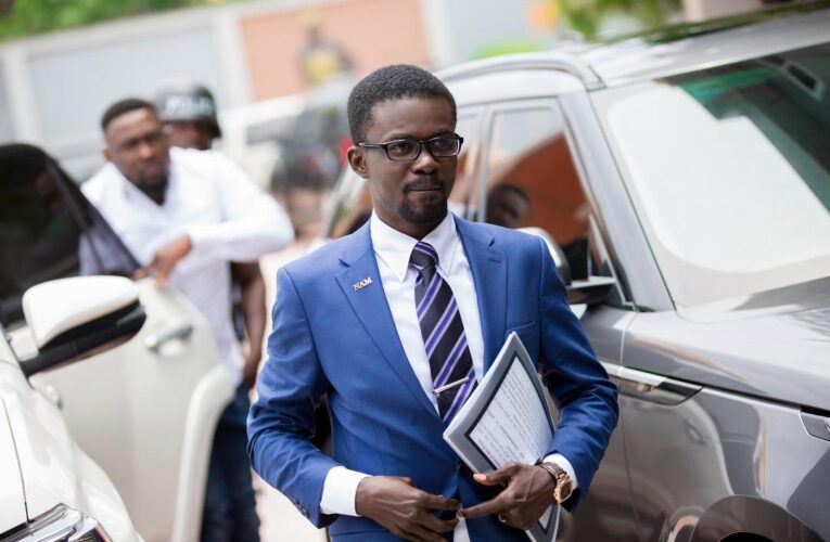 NAM 1 Shows Gratitude To Black Star Line Cooperative  Credit Union For Honoring Him